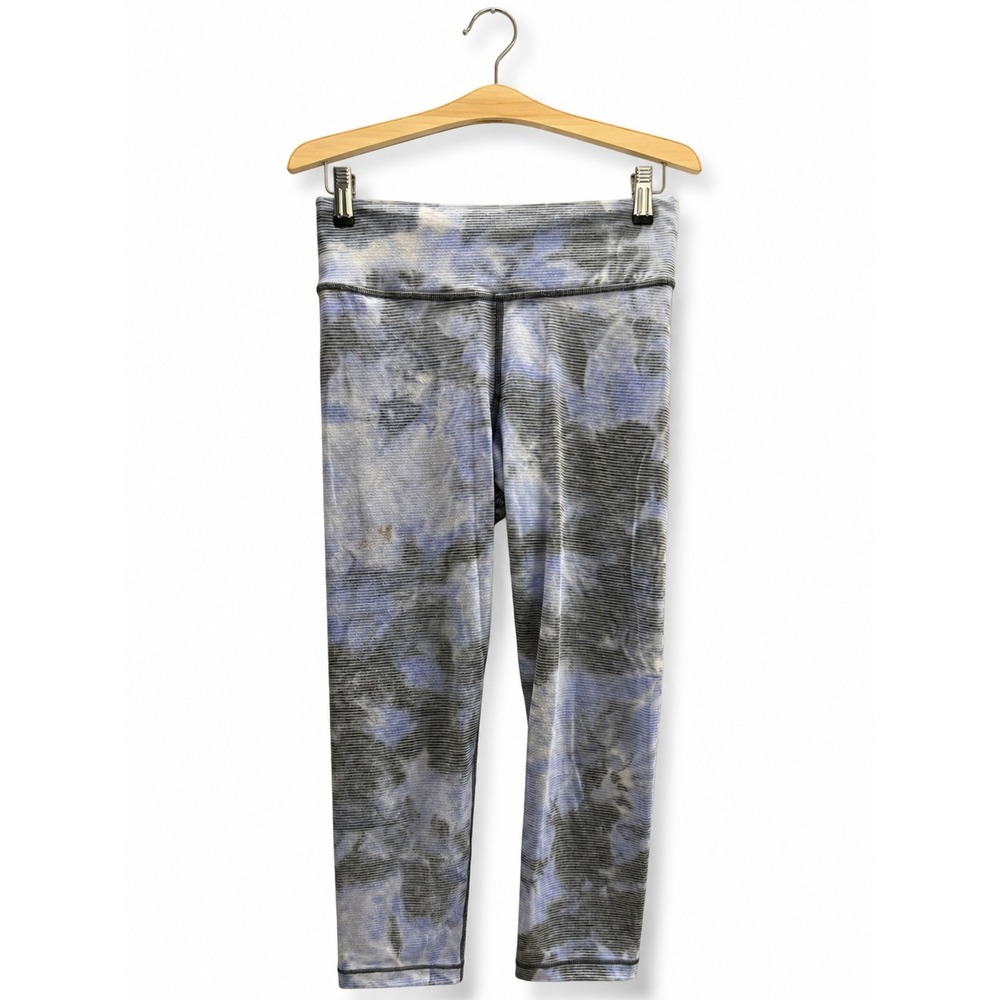 Athleta Girl Chit Chat Capri Textured Leggings Blue Gray Striped Print Kids L 12